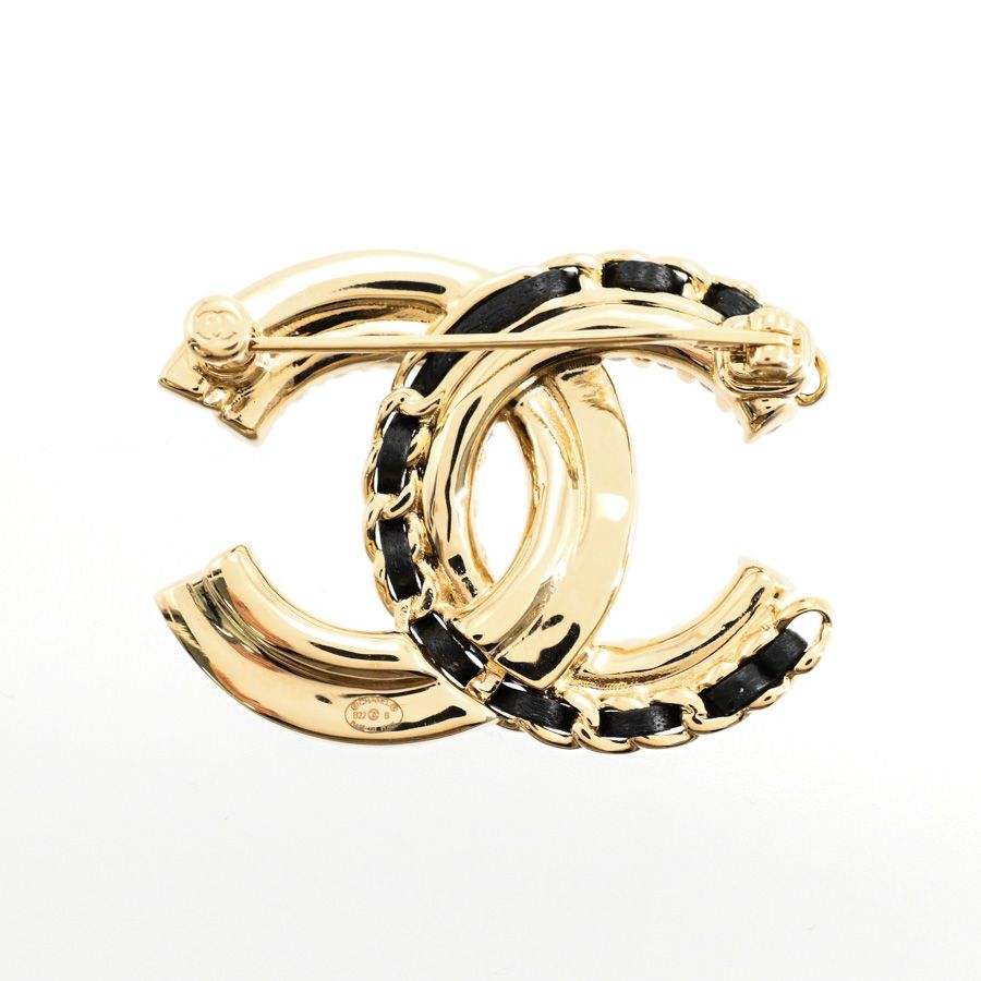 Chanel Brooch Gold — view 3