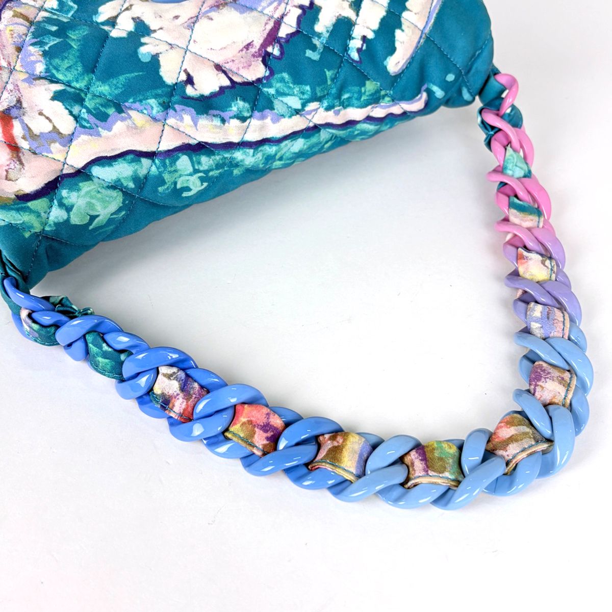 Chanel Shoulder Bag Water Color CC Logo Canvas Blue — view 7