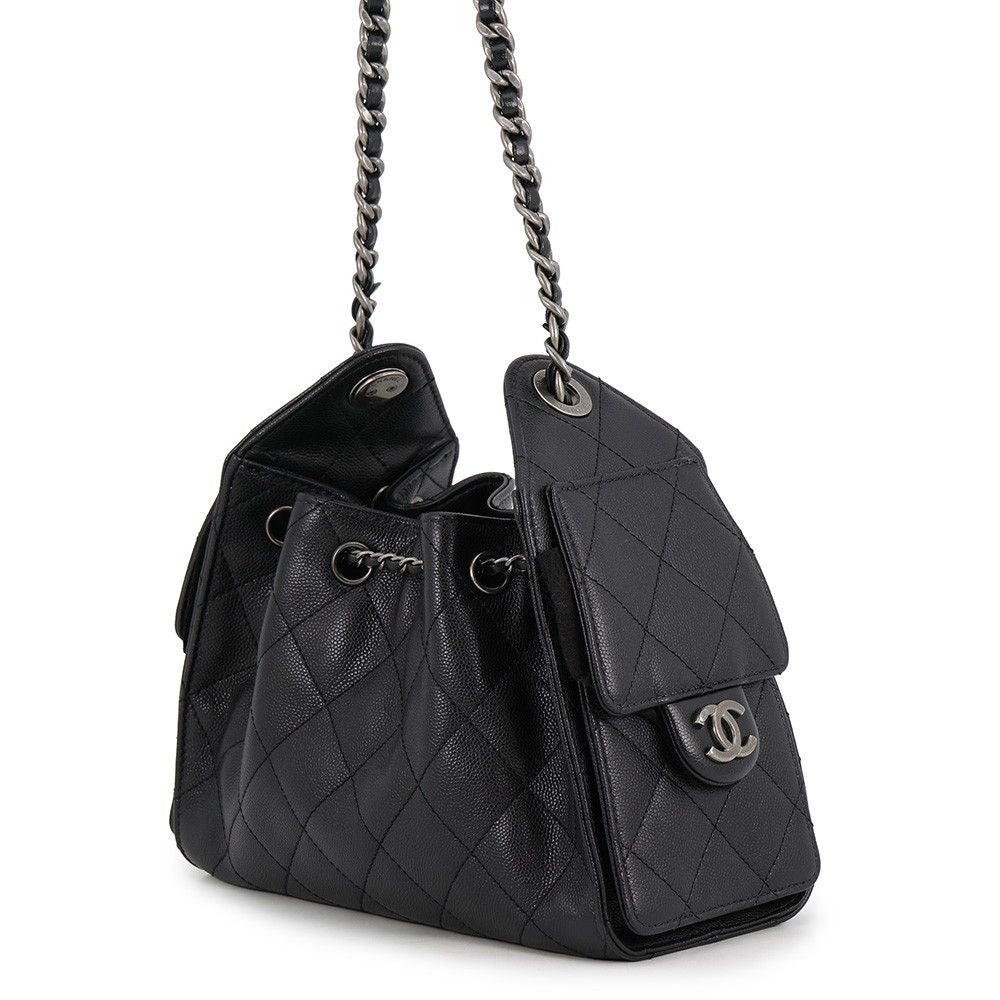 Chanel Chain Shoulder Bag 25 Mini CC Logo Caviar Leather Black — view 2