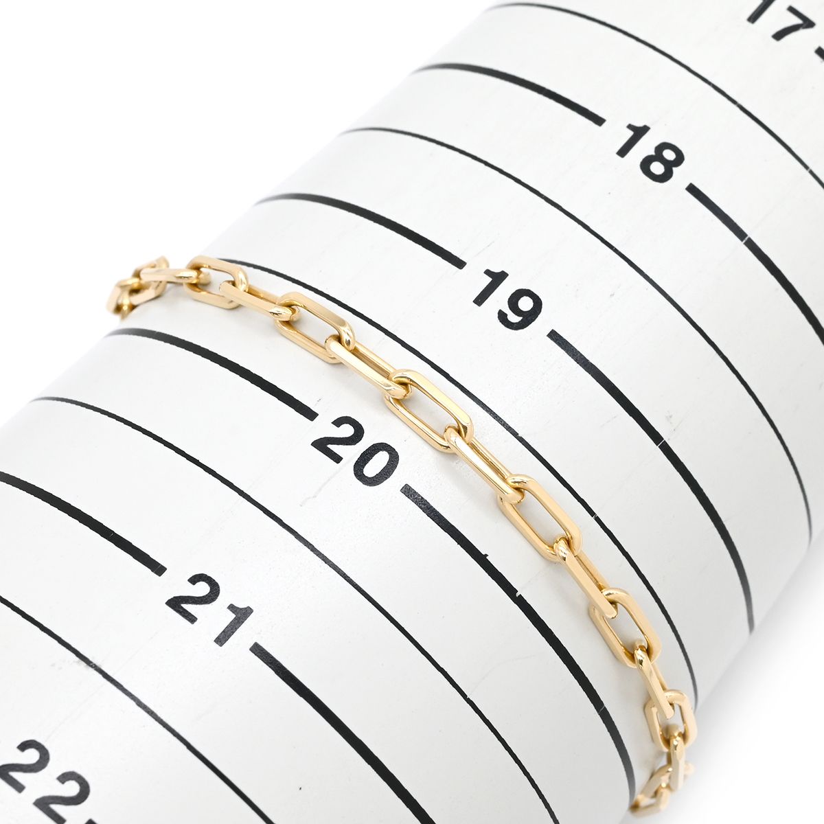 Cartier Bracelet Santos de Cartier Small Model Yellow Gold Chain 30 Links — view 6