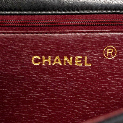 Chanel Shoulder Bag Quilted Lambskin Black Gold — view 5