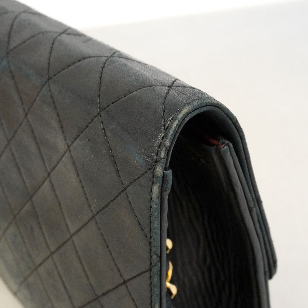 Chanel Shoulder Bag Quilted Lambskin Black Gold — view 7