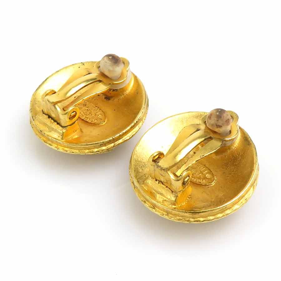 Chanel Earrings CC Logo — view 4