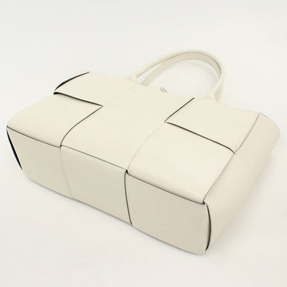 Bottega Veneta Medium Tote Bag Leather — view 2