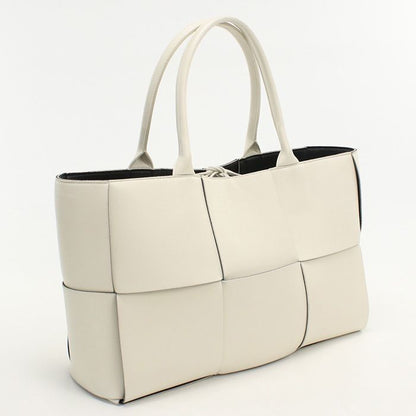 Bottega Veneta Medium Tote Bag Leather