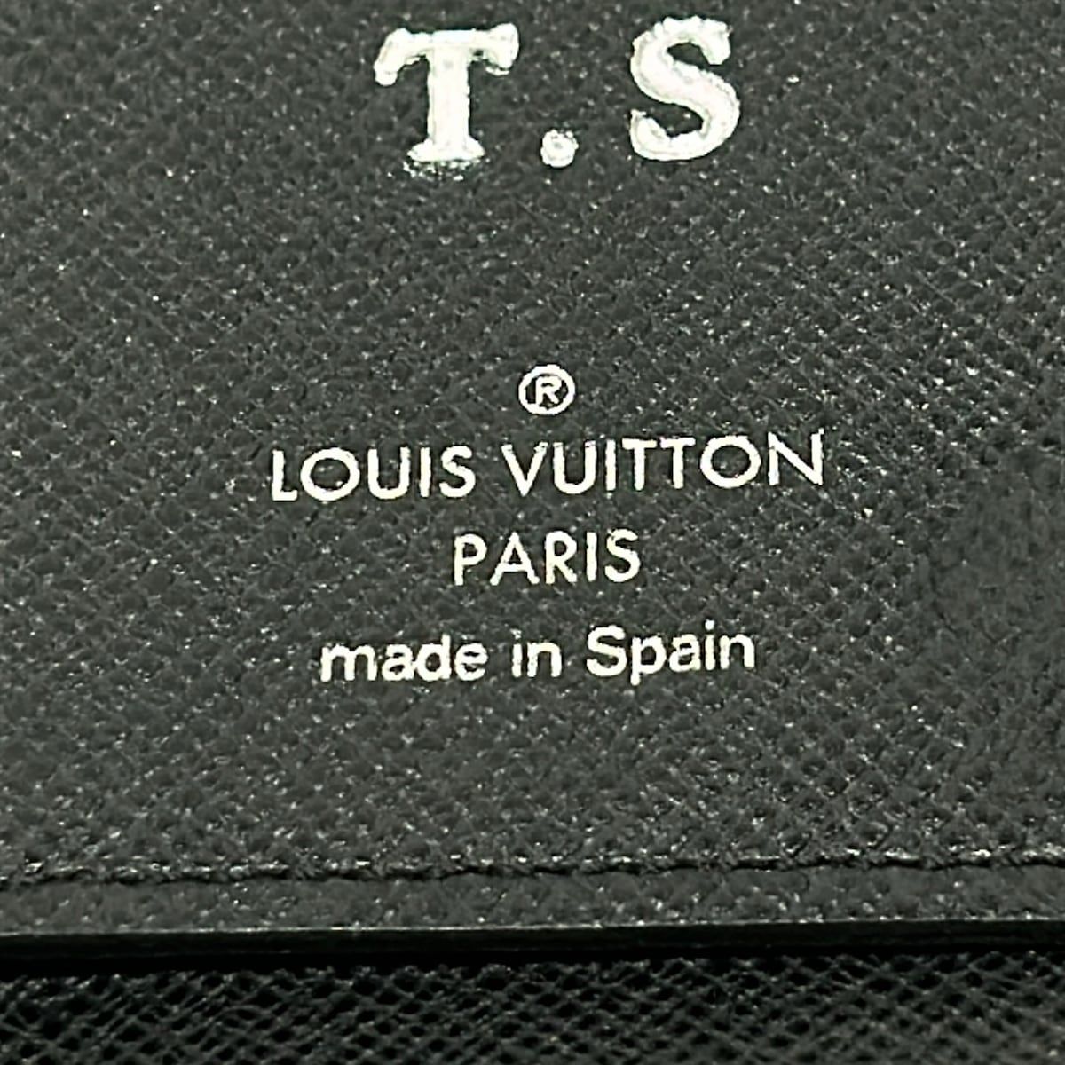 Louis Vuitton Wallet Taiga Zippy Vertical Noir Leather — view 5