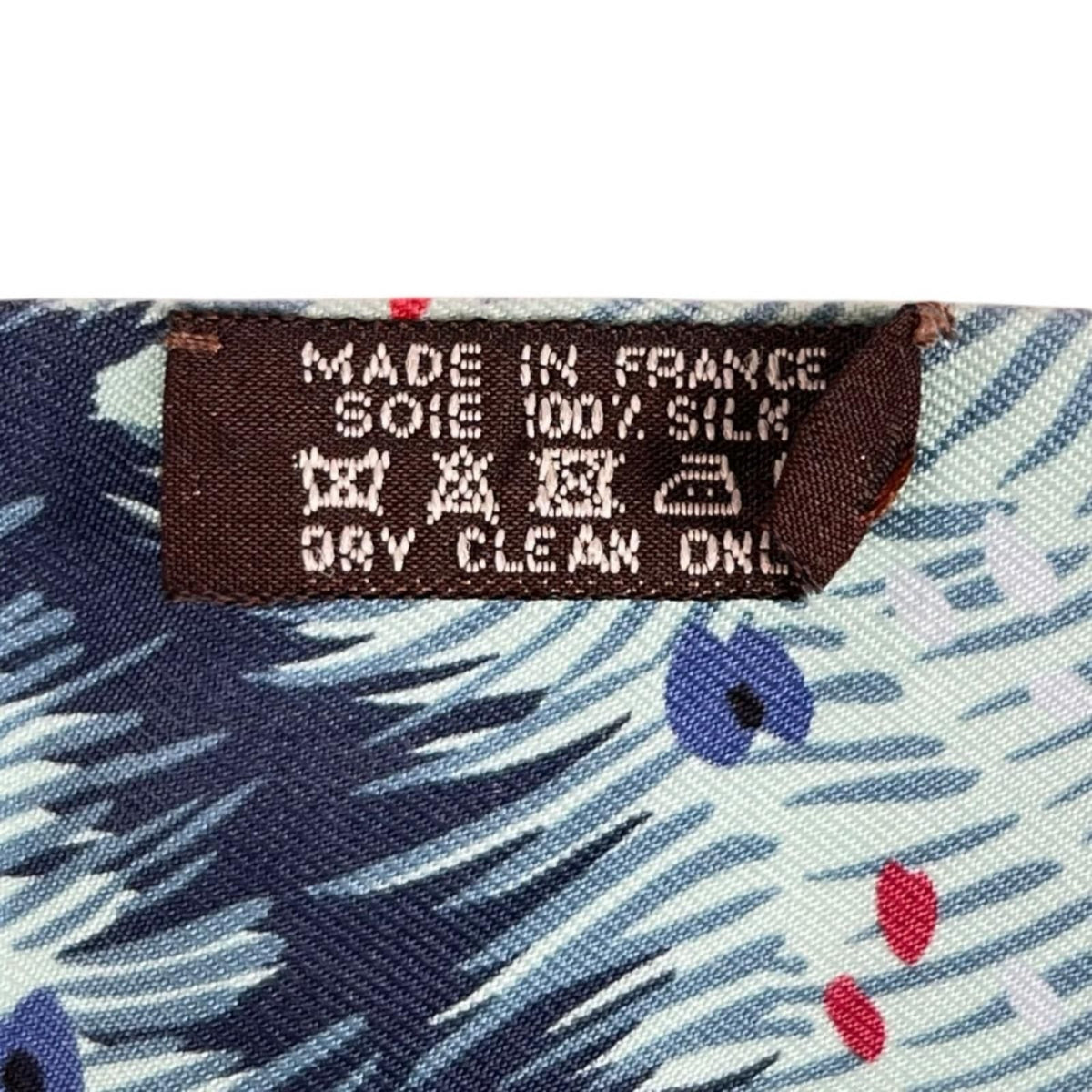 Hermes Twilly Scarf Silk Multicolor Dans Un Jardin Anglais — view 8