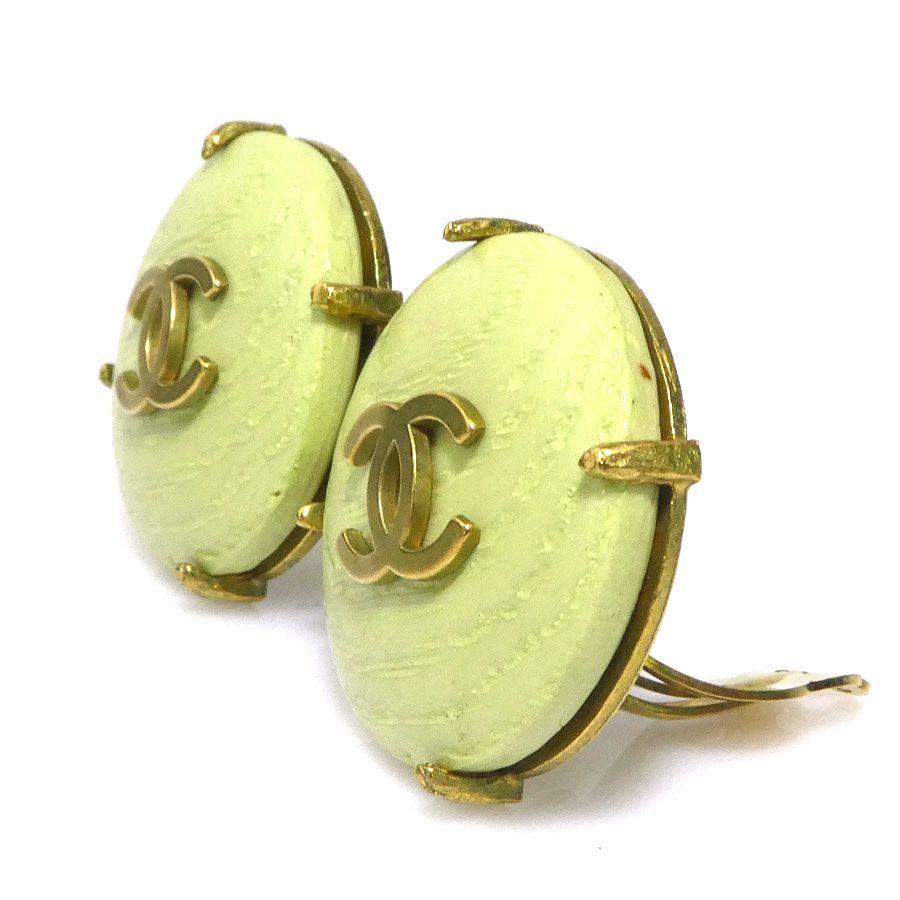 Chanel Earrings CC Logo — view 3
