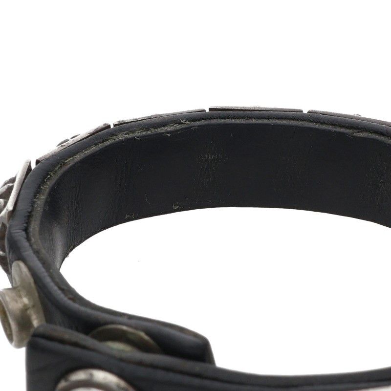 Chrome Hearts Zero Stud Sngl Row Pyramid Single Leather Bracelet — view 5