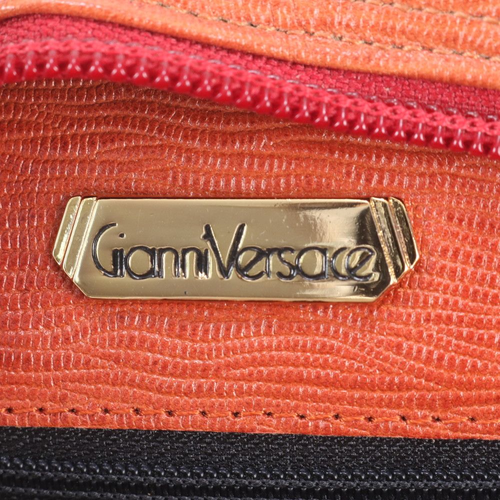 Versace Vintage Gianni Leather Shoulder Bag — view 8