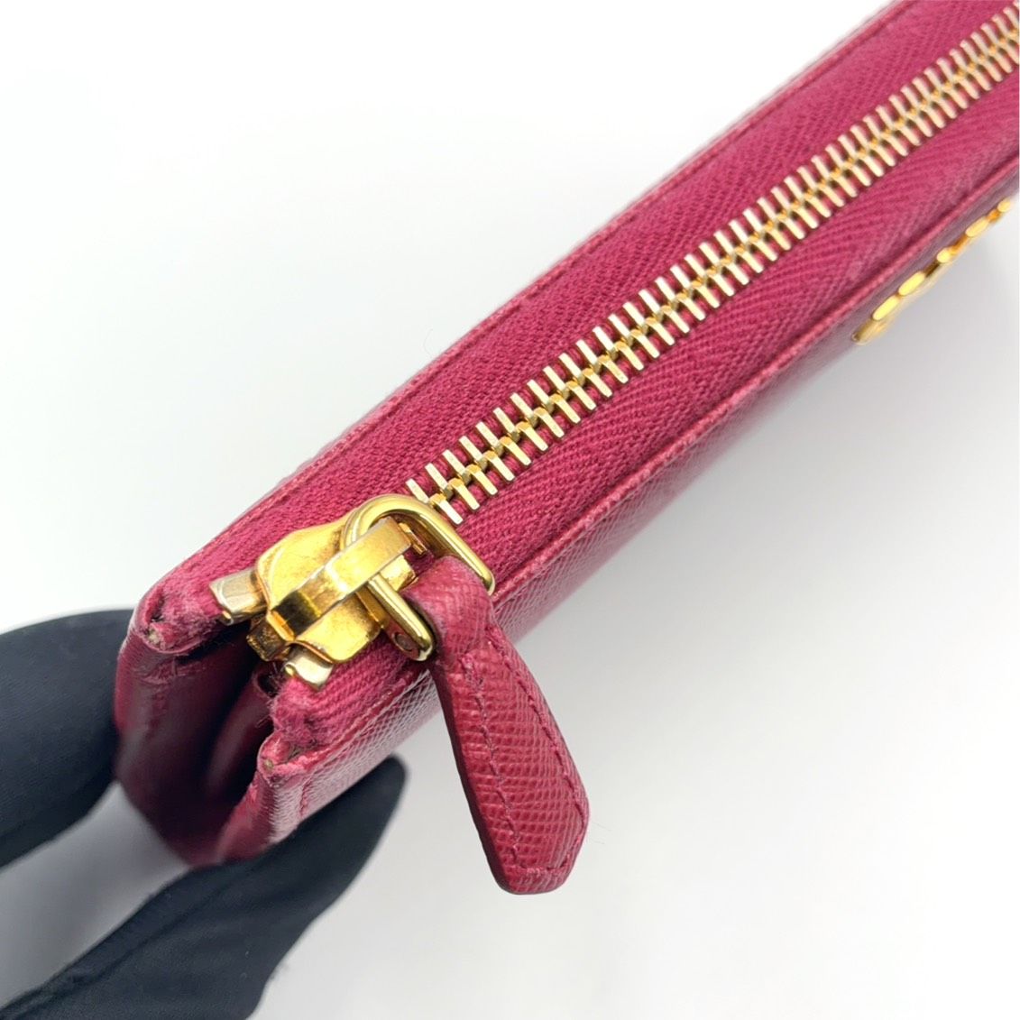 Prada Saffiano Leather L-shaped Zipper Pink Wallet Gold — view 7