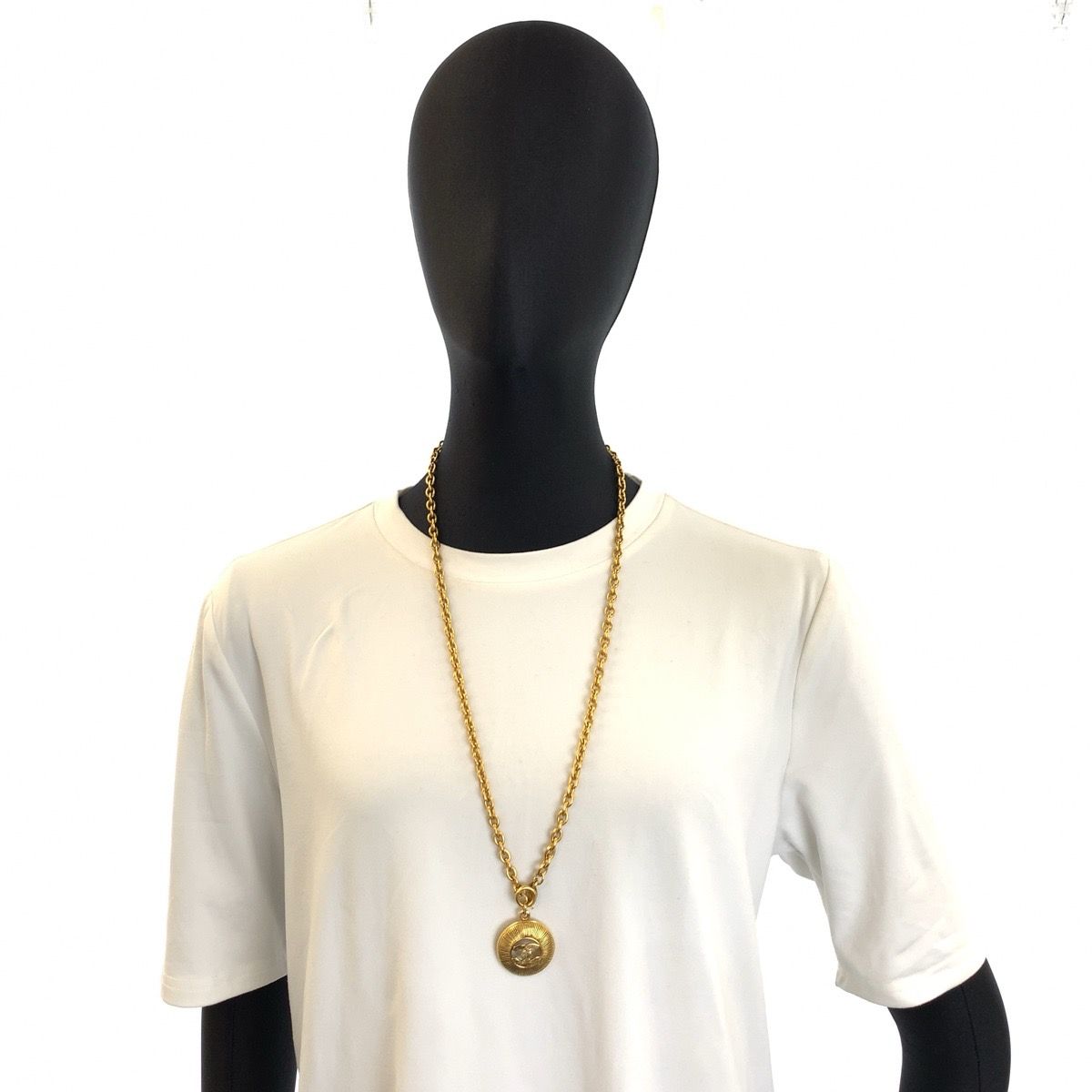 Chanel Vintage CC Logo Gold Plated Necklace — view 7