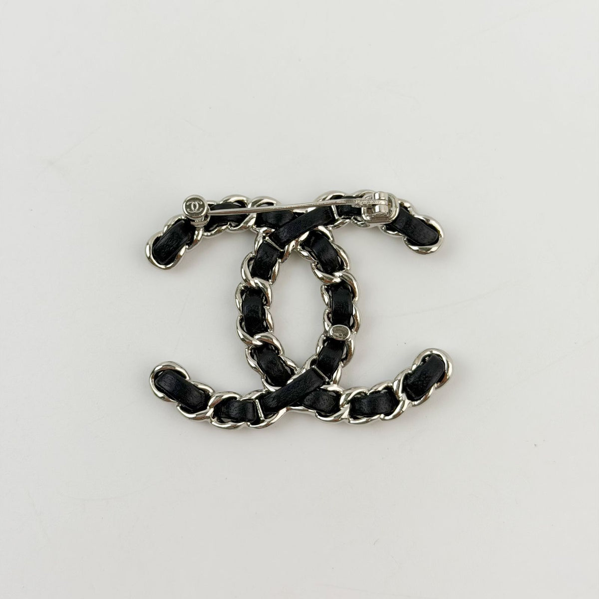 Chanel CC Logo Leather Braided Chain Brooch Plated Silver Black Vintage — view 2