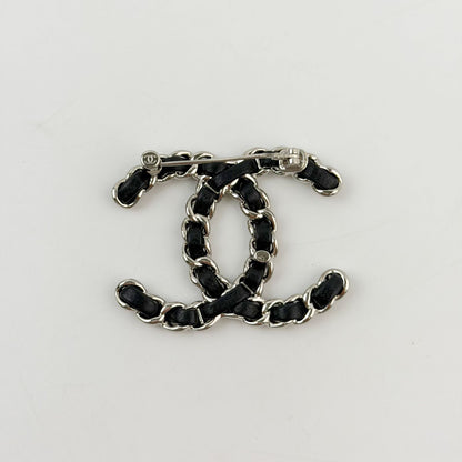 Chanel CC Logo Leather Braided Chain Brooch Plated Silver Black Vintage — view 2