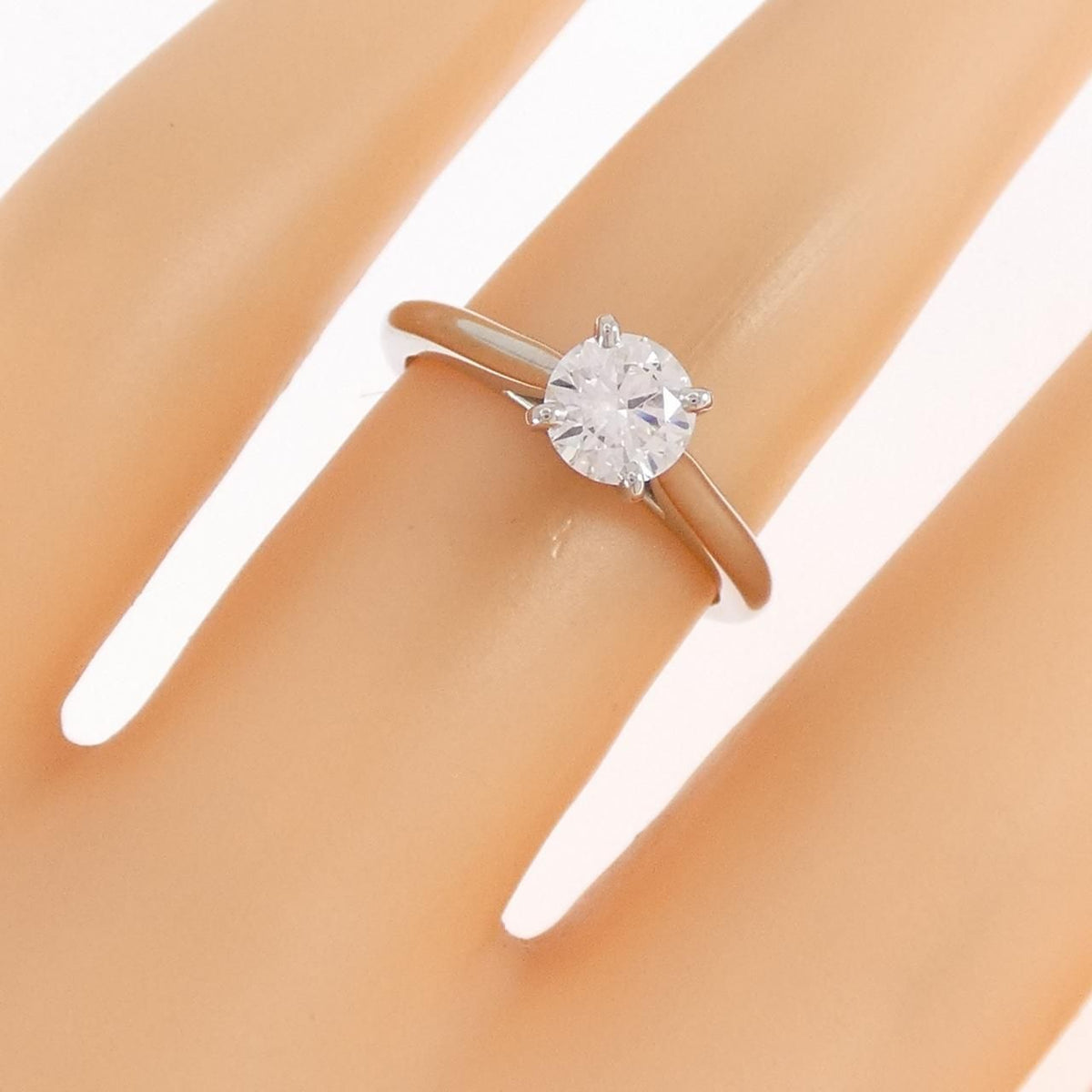 Cartier 1895 Solitaire Ring — view 5
