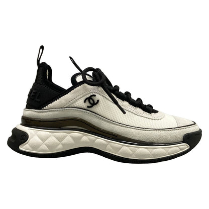 Chanel Sneakers White Black — view 4