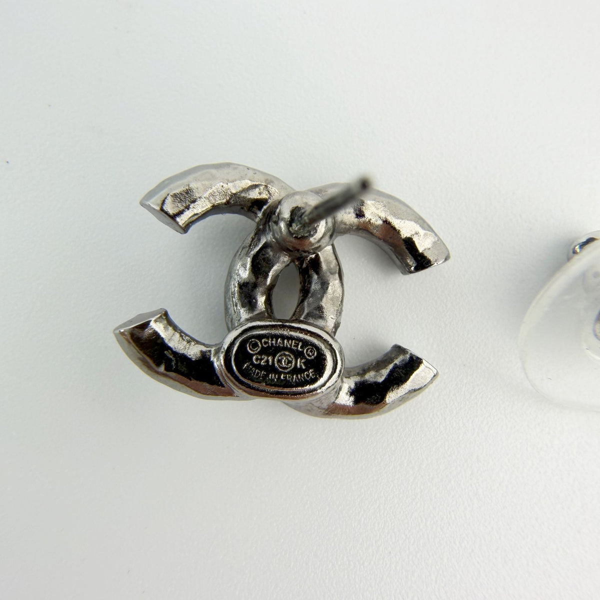 Chanel CC Logo Rhinestone Earrings Plated Silver Clear Vintage — view 8