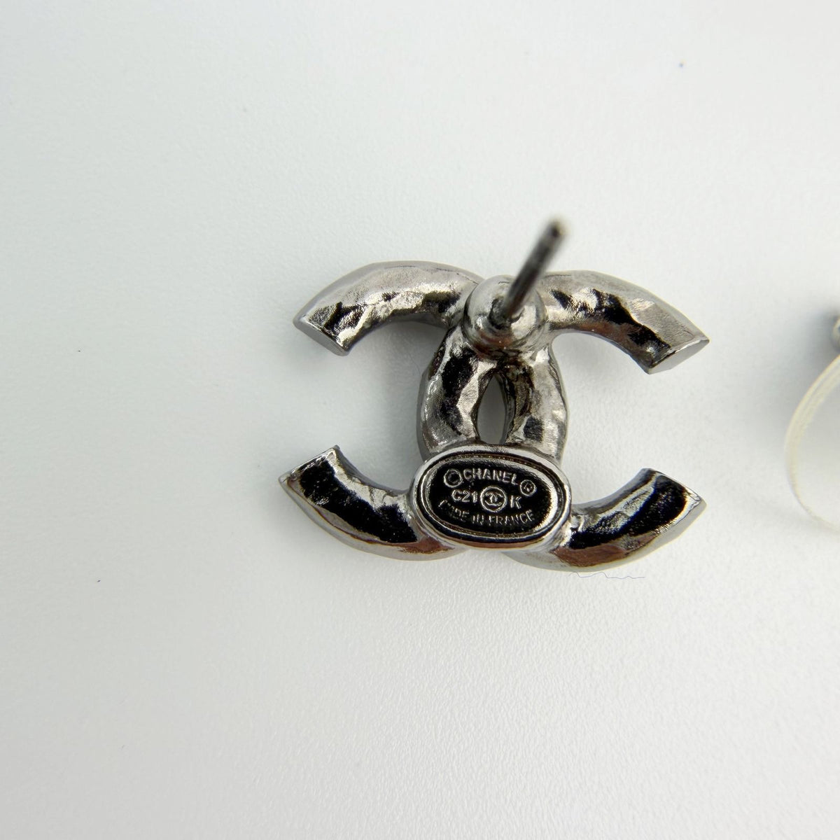 Chanel CC Logo Rhinestone Earrings Plated Silver Clear Vintage — view 7