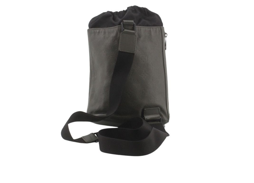 Louis Vuitton Shoulder Bag Chalk Khaki Monogram Shadow — view 2