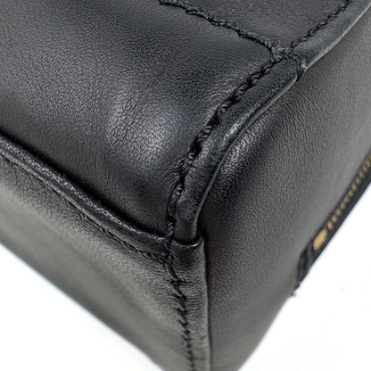 Chanel Handbag Choco Bar CC Logo Leather Black — view 4