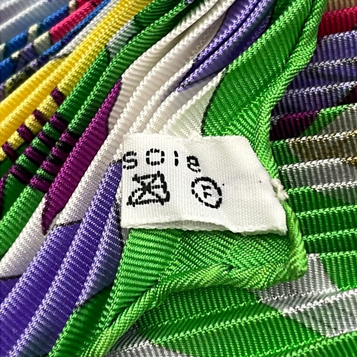 Hermes Scarf Carre Plisse Green White Fantaisies Indiennes — view 4