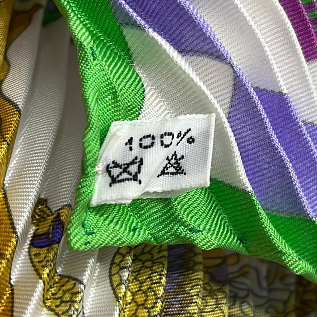 Hermes Scarf Carre Plisse Green White Fantaisies Indiennes — view 3