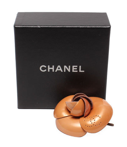 Chanel Brooch Camellia Gold — view 6