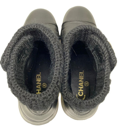 Chanel Short Boots Black CC Logo Fleece Leather — view 7