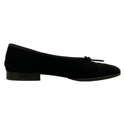 Chanel Pumps Black CC Logo Heels — view 2