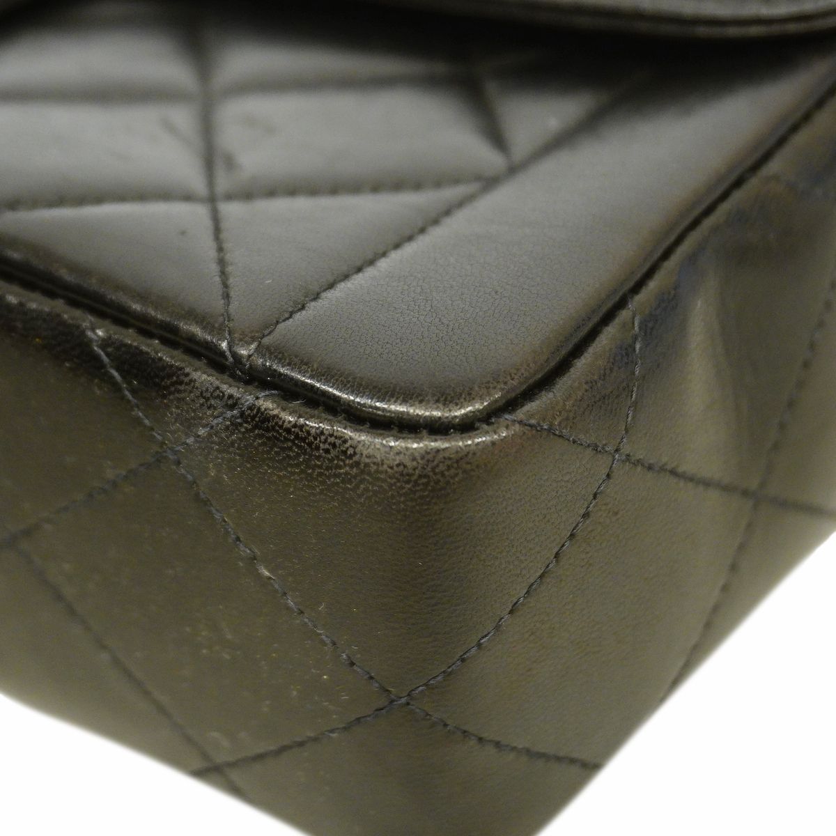 Chanel Shoulder Bag Quilted Lambskin Black Gold — view 6