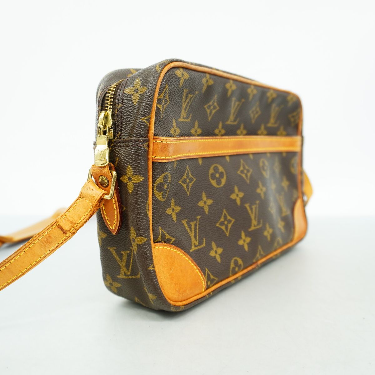 Louis Vuitton Shoulder Bag Monogram Trocadero 27 Brown — view 2