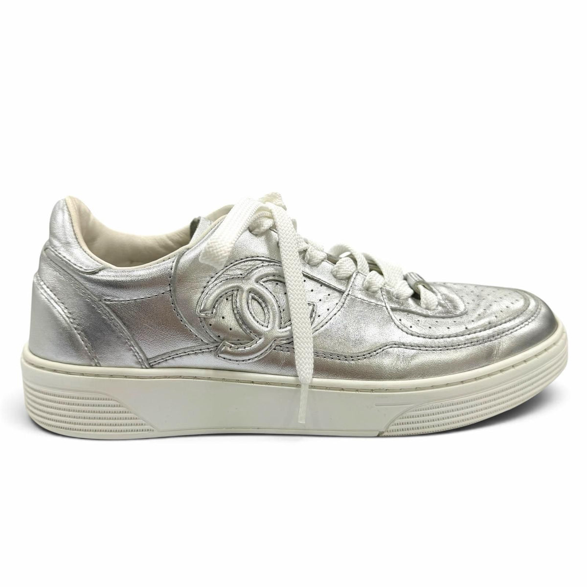 Chanel CC Logo Lace-up Leather Low-Top Sneakers Silver — view 7