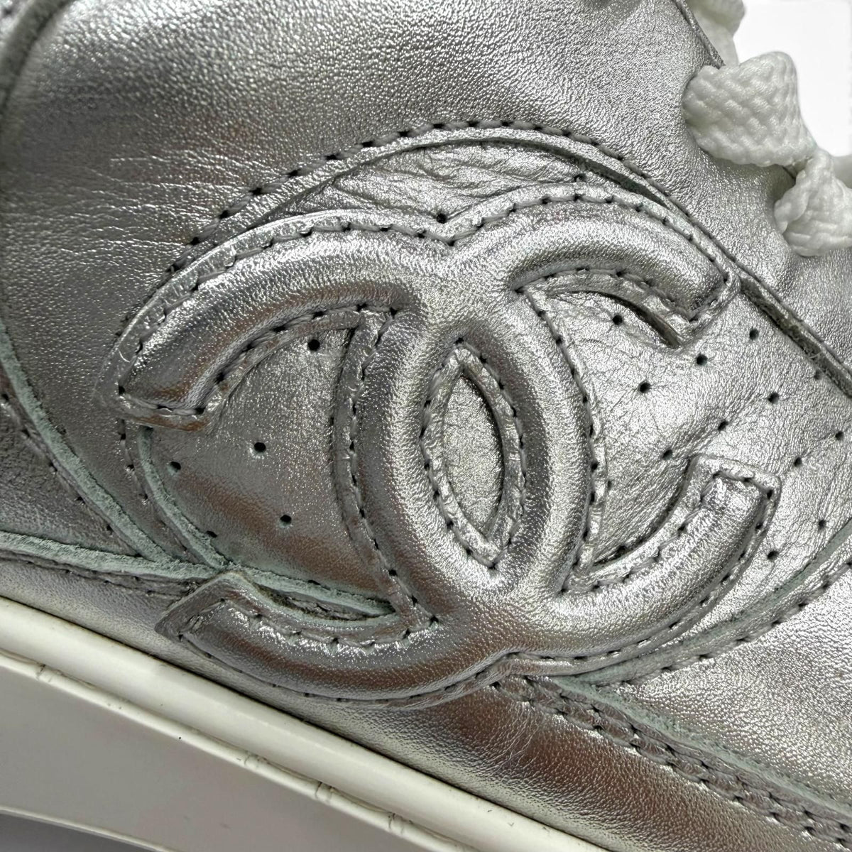 Chanel CC Logo Lace-up Leather Low-Top Sneakers Silver — view 8