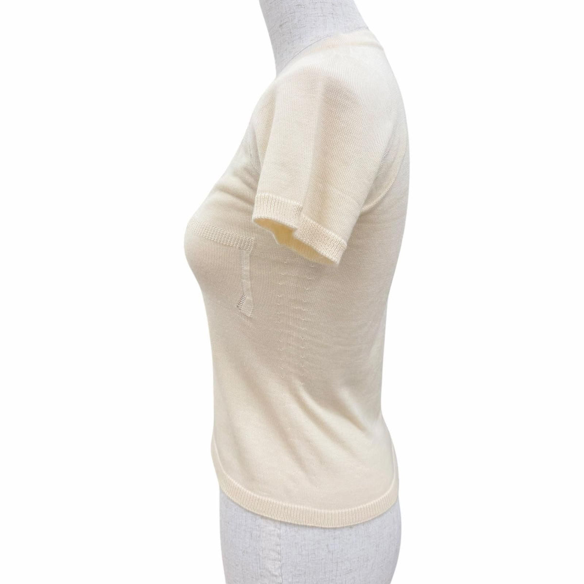 Chanel 04C Cashmere 100% CC Logo Embossed Cropped Short Sleeve Knit Beige 36 — view 3