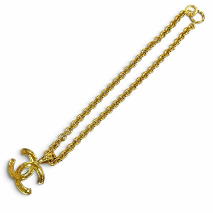 Chanel Vintage 94P CC Logo Chain Pendant Gold — view 4