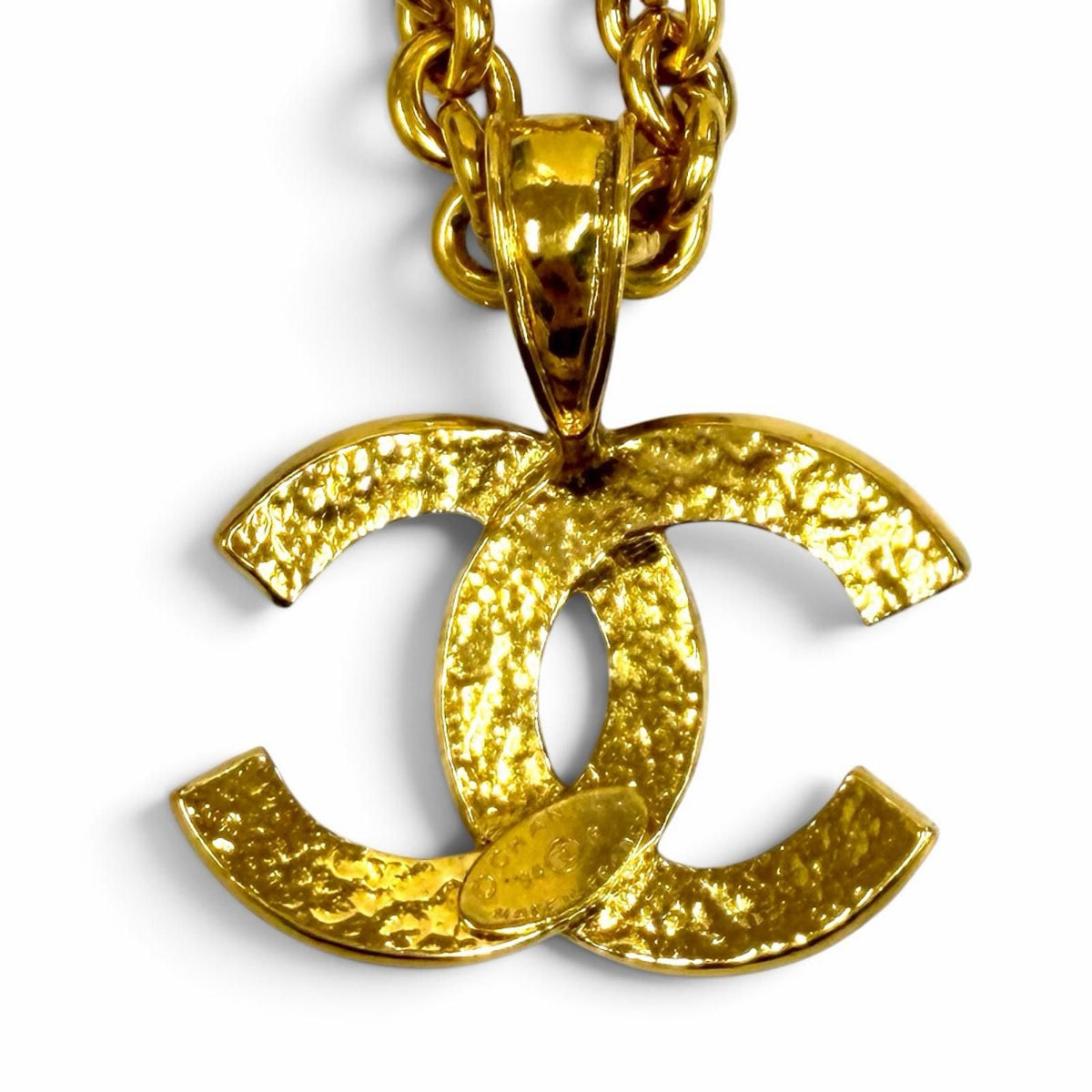 Chanel Vintage 94P CC Logo Chain Pendant Gold — view 3