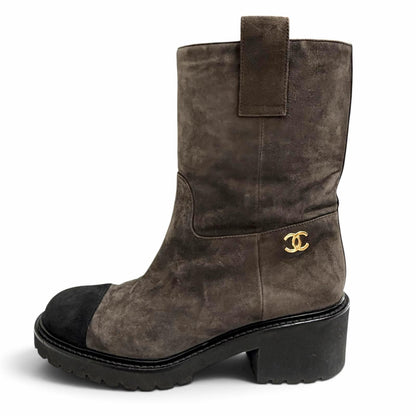 Chanel CC Logo Lining Quilted Suede Leather Ankle Boots Short Dark Brown — view 7