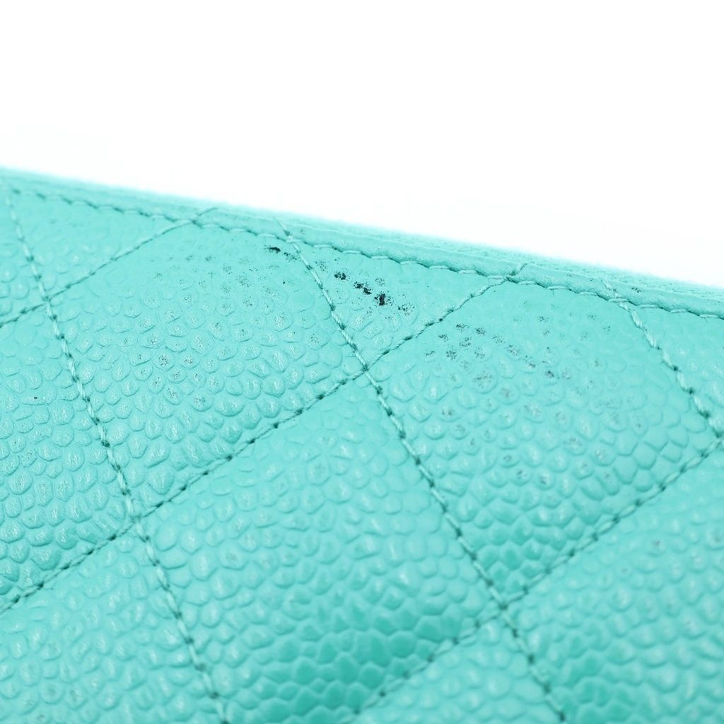Chanel CC Logo Quilted Round Zip Wallet Green Caviar Leather Silver — view 5