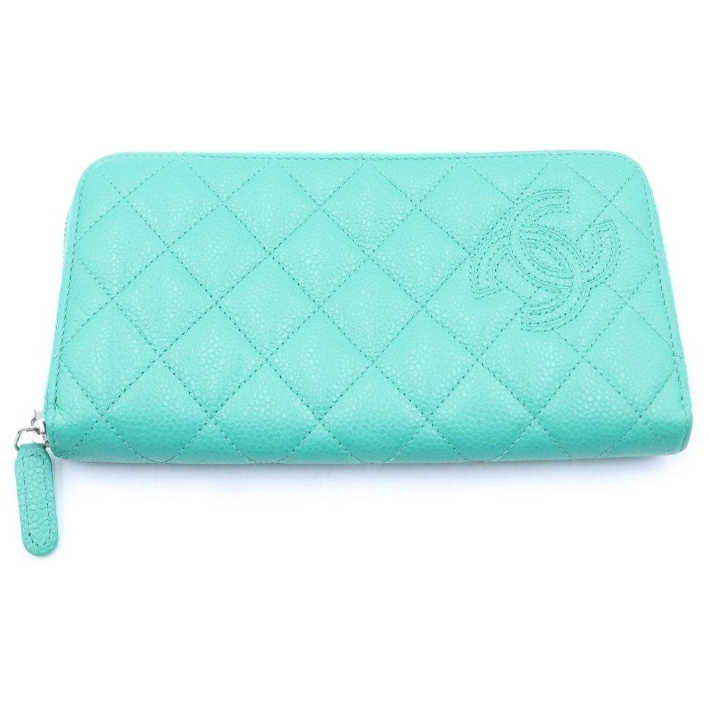 Chanel CC Logo Quilted Round Zip Wallet Green Caviar Leather Silver