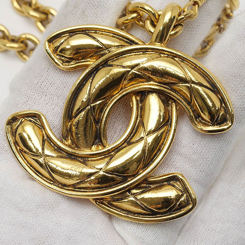 Chanel Quilted CC Logo Long Chain Necklace Gold — view 5