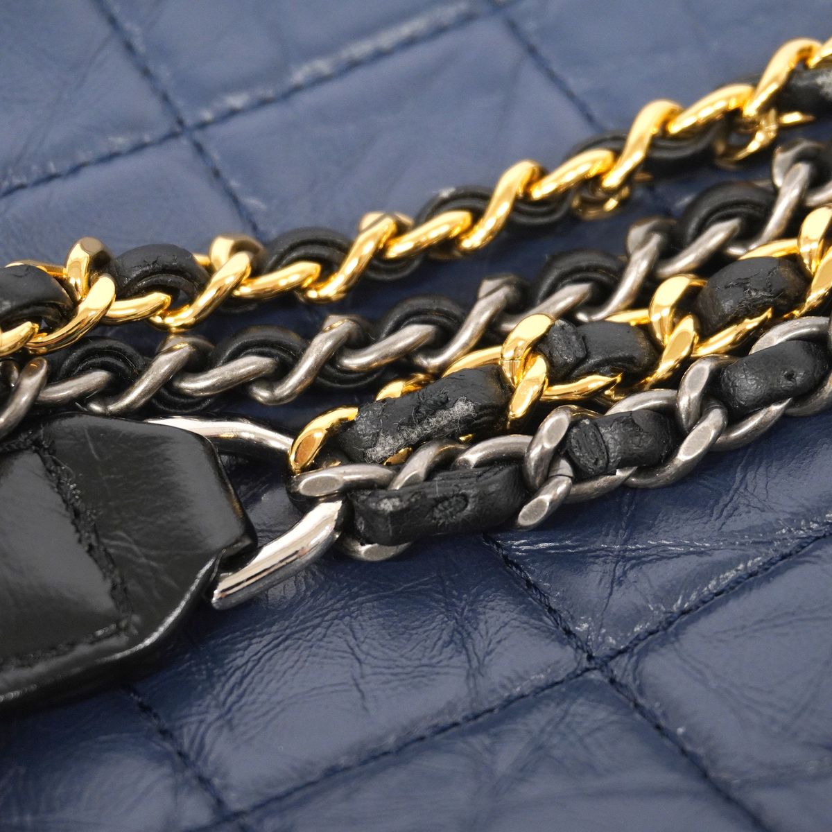 Chanel Shoulder Bag Gabrielle Hobo Leather Navy Black Gold Silver — view 8