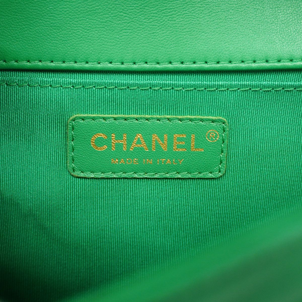 Chanel Shoulder Bag Boy V-stitch Lambskin Green Champagne Gold — view 5