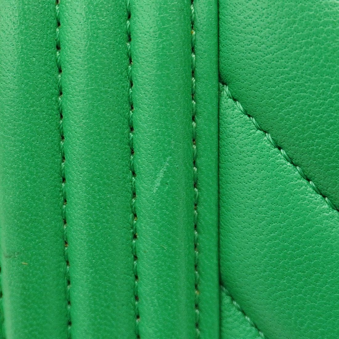 Chanel Shoulder Bag Boy V-stitch Lambskin Green Champagne Gold — view 8