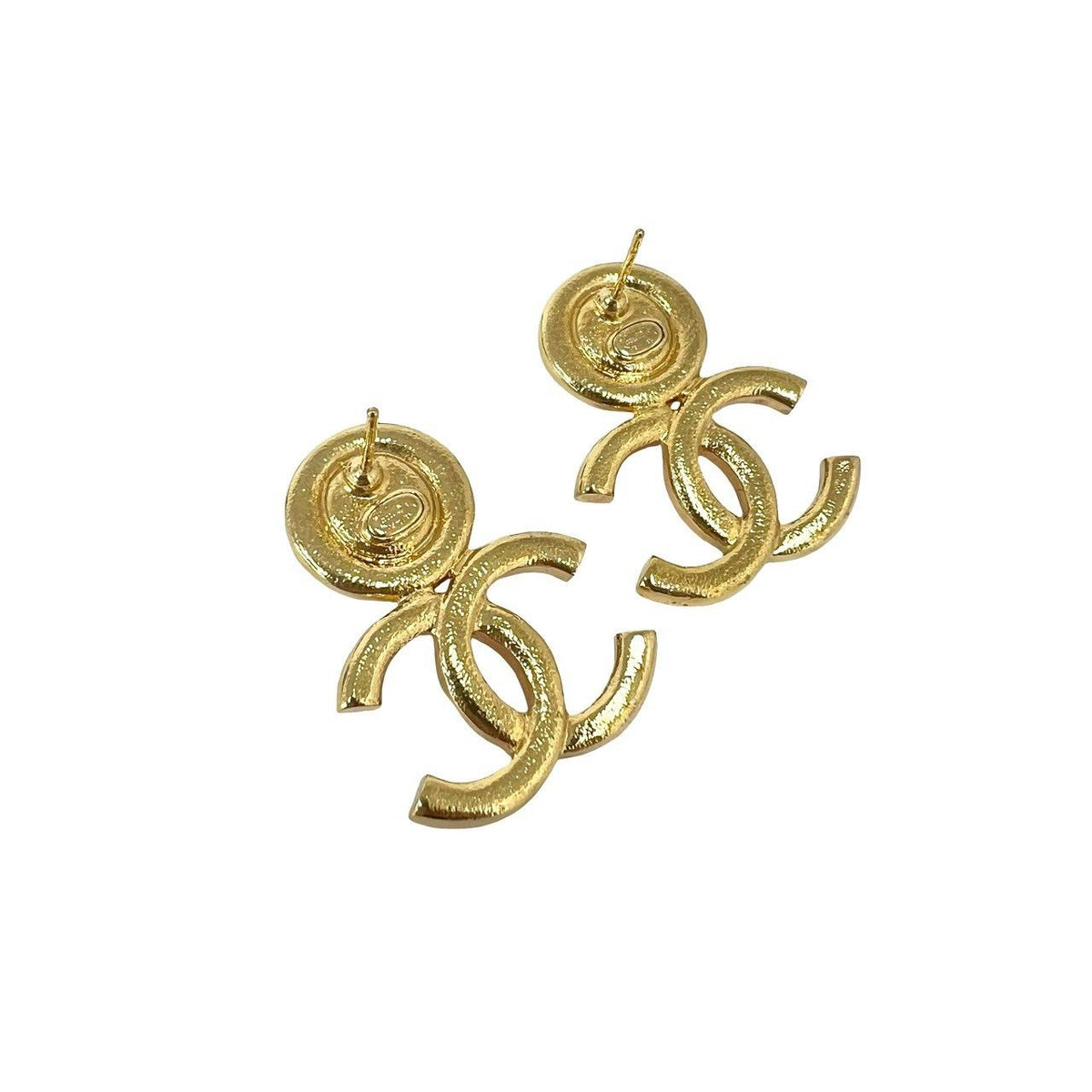 Chanel CC Logo Earrings Gold — view 7