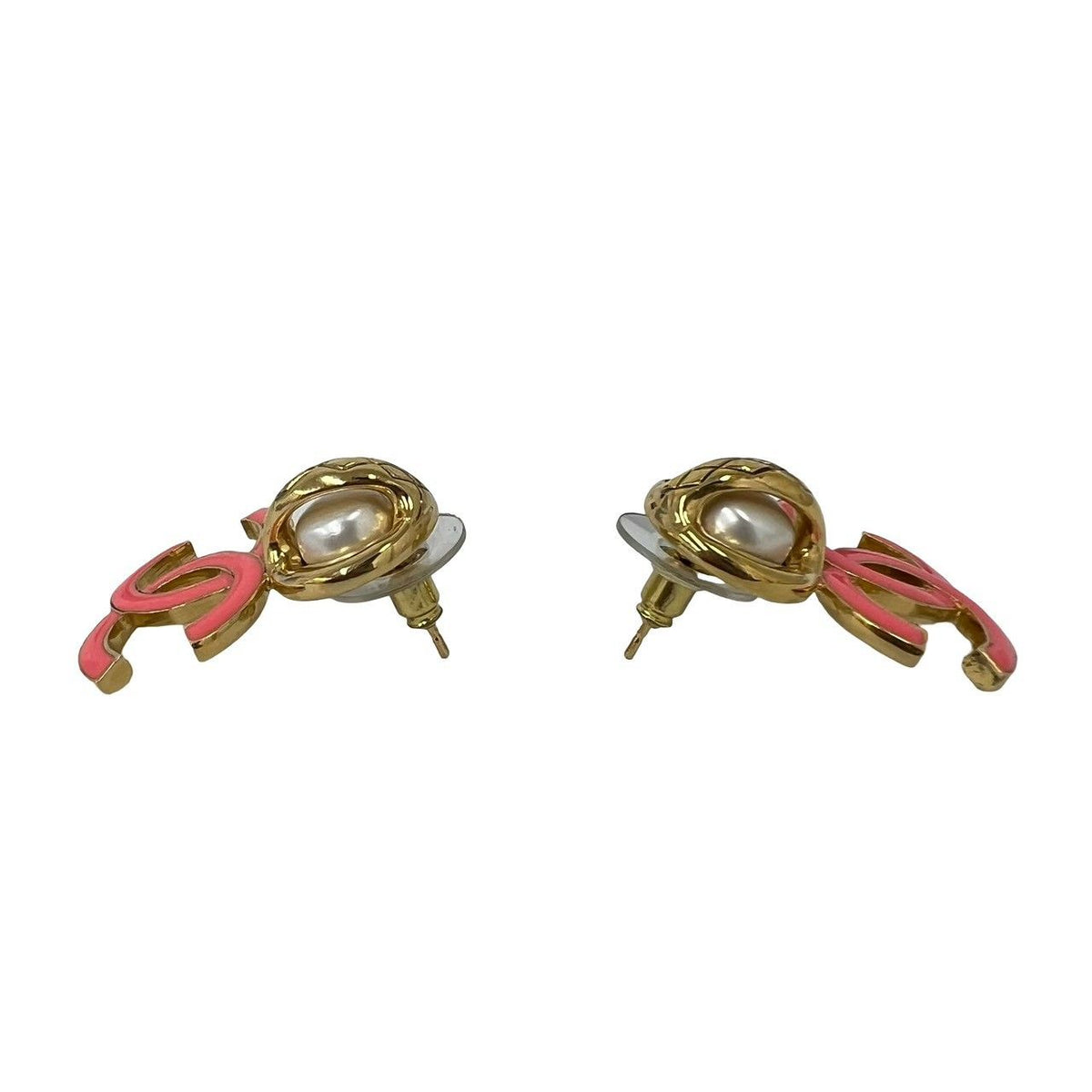 Chanel CC Logo Earrings Gold — view 4