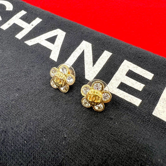 Chanel Comment 06A CC Logo Flower Motif Earrings Rhinestone Gold
