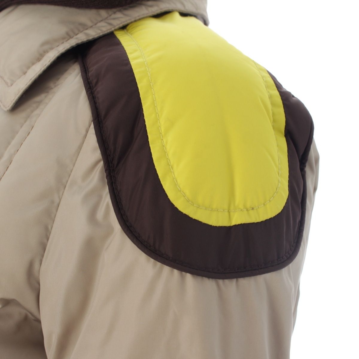 Gucci GG Contrast Cuff Multi Zip Down Jacket Style Ski Wear Thump Ring Greige — view 6