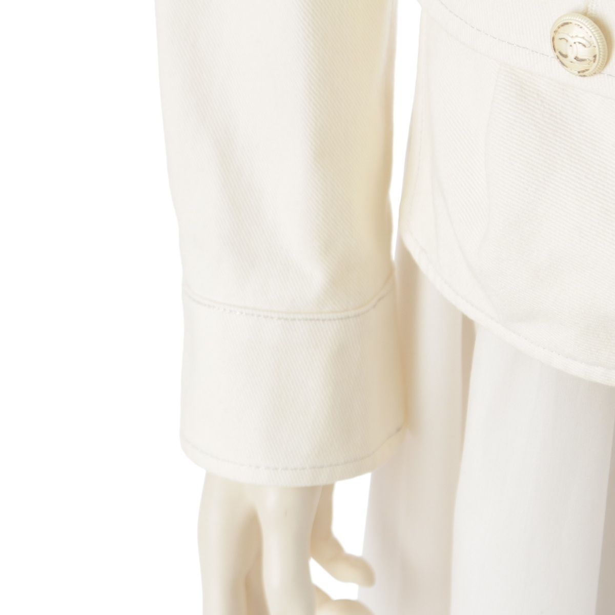 Chanel Cotton Logo Button Jacket White 40 — view 6
