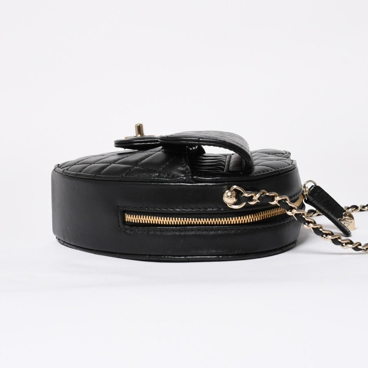 Chanel Heart Chain Shoulder Bag CC Logo Lambskin Black — view 5