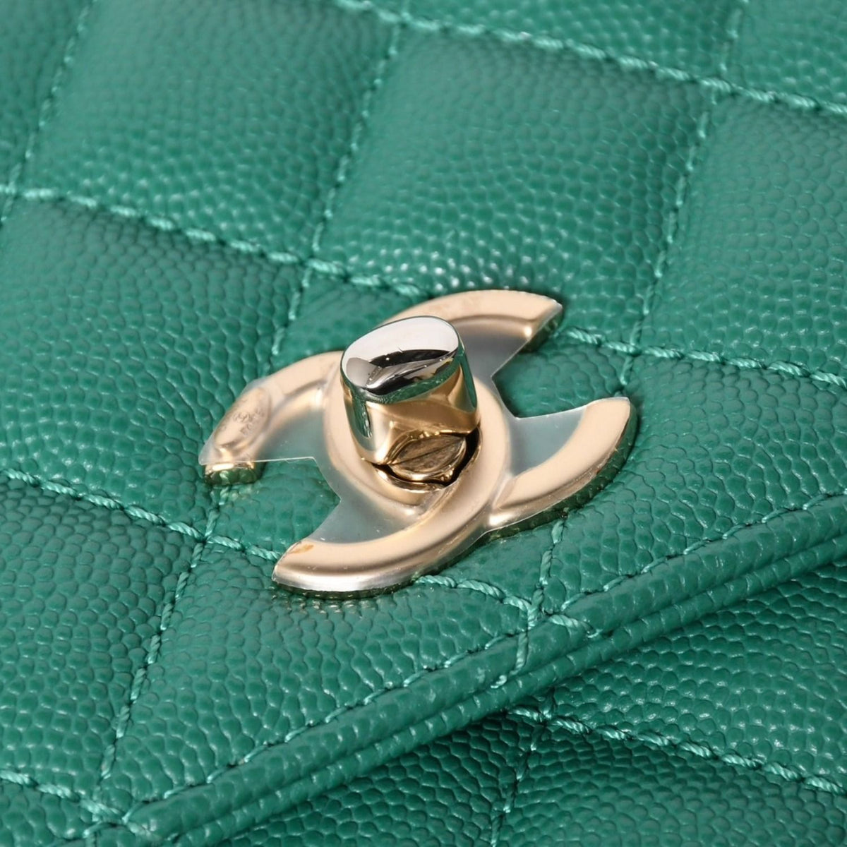 Chanel Top Handle 2-Way Bag CC Logo Caviar Leather Green Gold — view 8